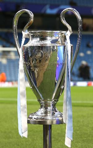 社区互动-欧冠奖杯价值如何？为何称“大耳朵杯”?制作花340小时！带你了解